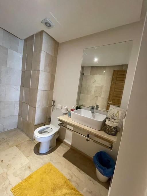 Chic & Cosy Flat Near Airport Lockbox Fast Wifi Apartment Nouaceur Екстериор снимка